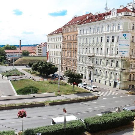 Rose Suites And Rooms Prag Exterior foto